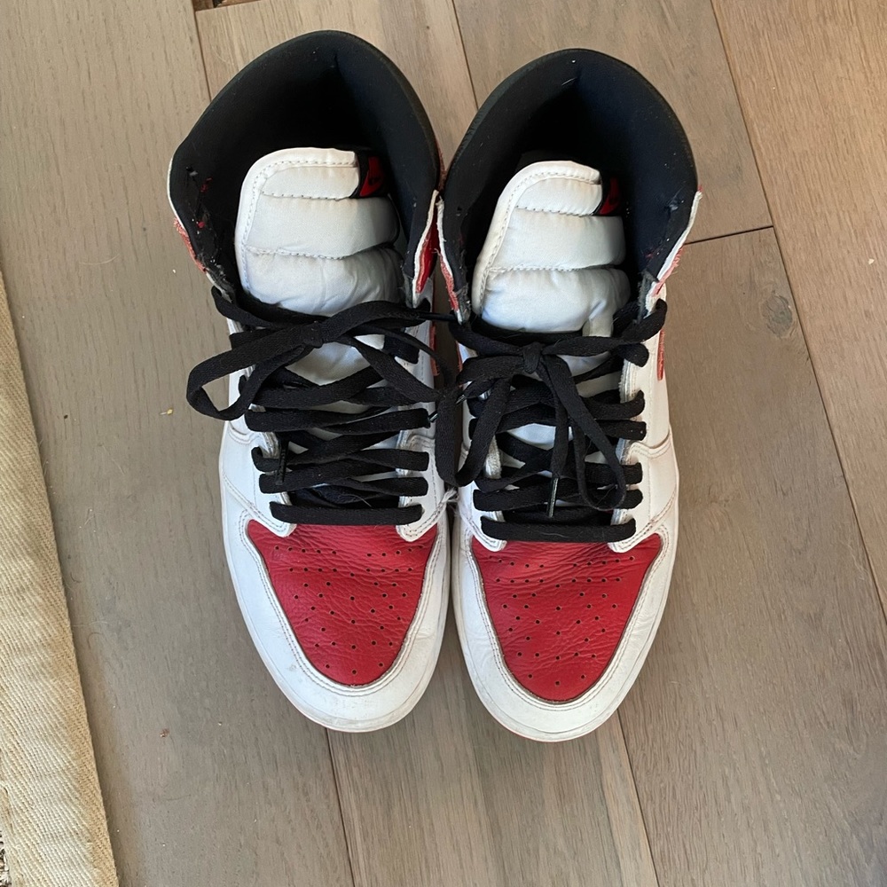 Jordan 1s Retro High OG Heritage